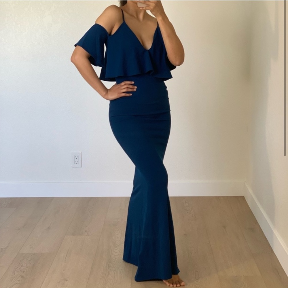Like new Elegant Missguided cobalt Blue Off-Shoulder mermaid style Maxi Dress